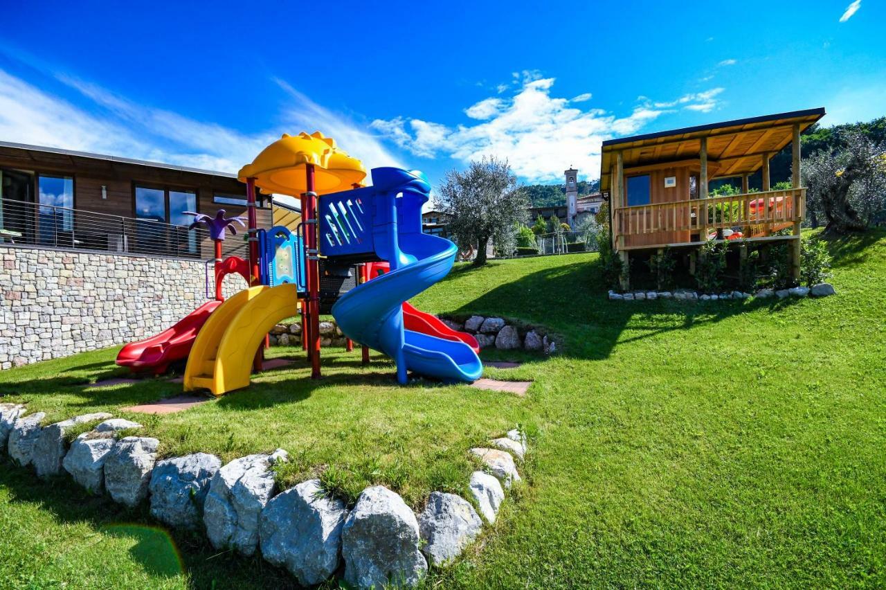 Georesort Tremosine Exterior photo